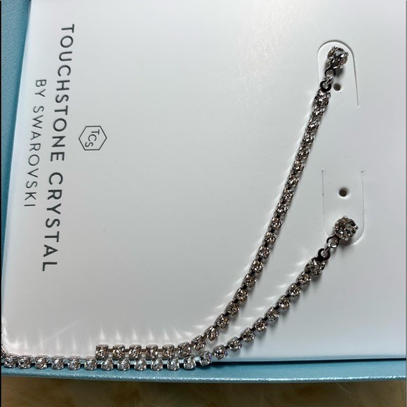 Touchstone Crystal “Off The Chain Earrings” 3 1/4” - Picture 4 of 5